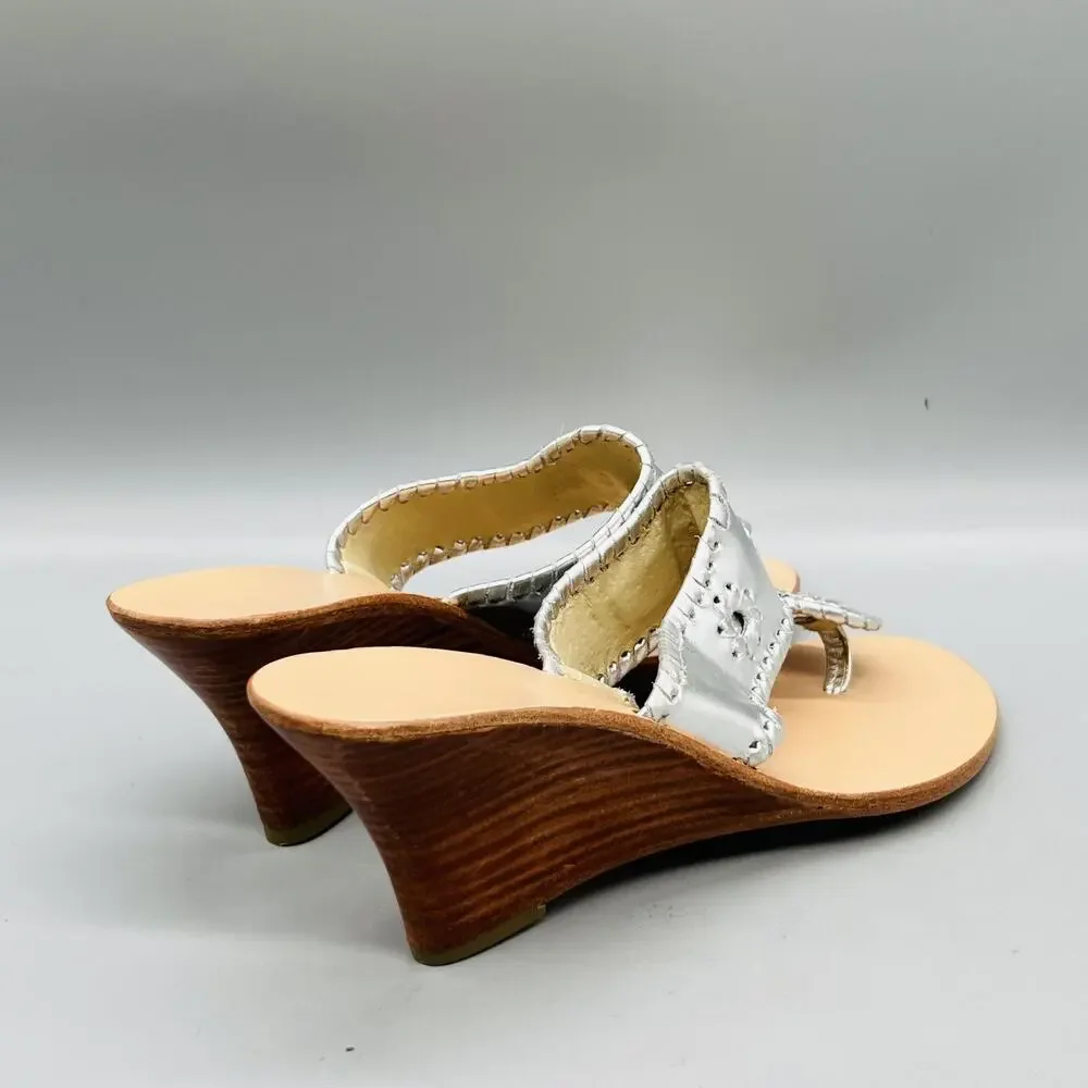 Jack Rogers Sandals Womens 7 Silver Leather Thong Medallion Wedge Heel Shoes